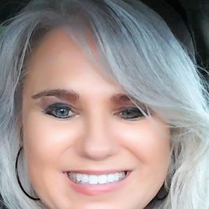 Meet your Posher, Angelia